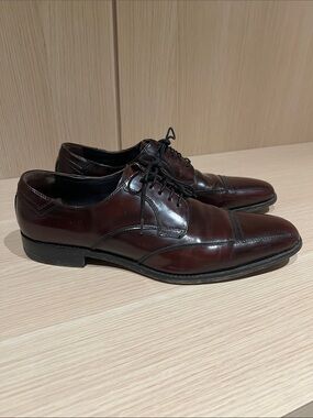 Johnston & Murphy Men's Burgundy Cap-Toe Derby Shoes